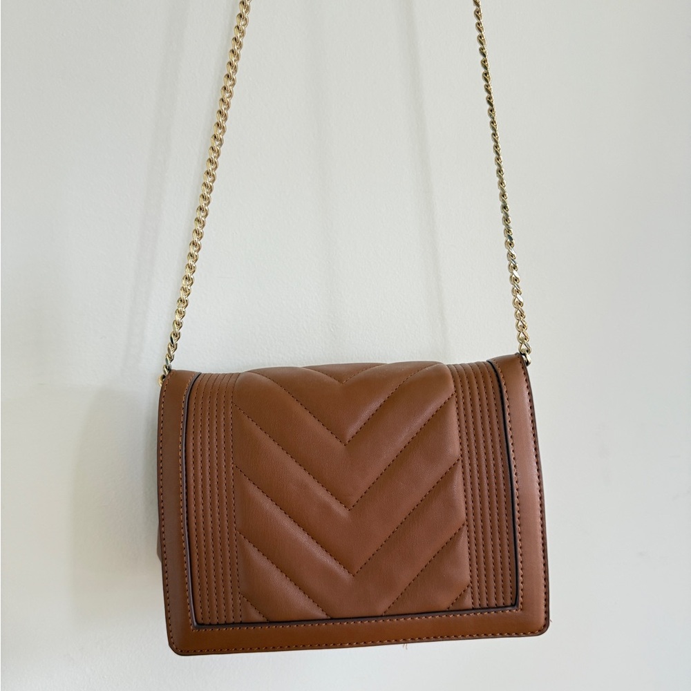 Elegant Brown Quilted Shoulder Bag